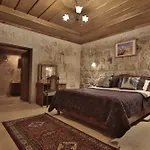 غوزيده كييف 2*
