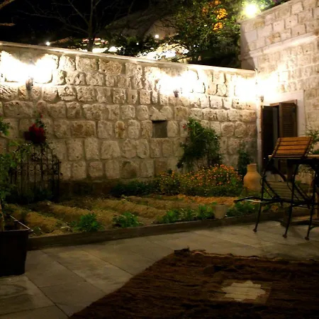 Hotel Guzide Cave