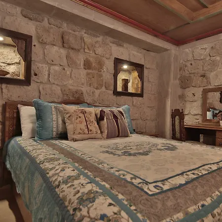 Hotel Guzide Cave
